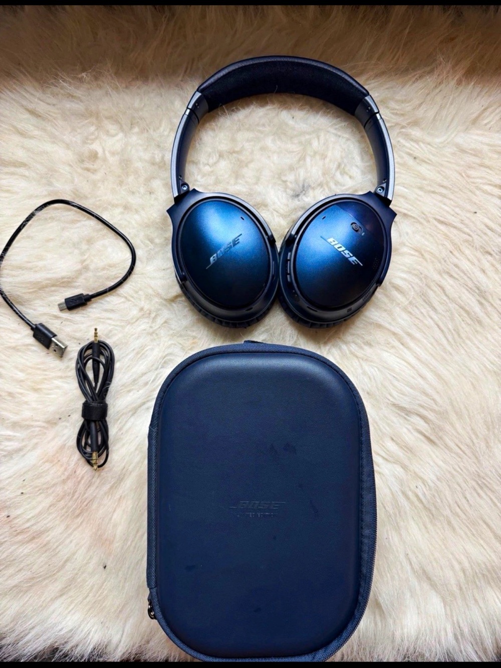 Bose QuietComfort 35 II Blue Wireless Noise Cancelling Headphones w/ Case